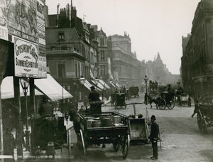 Piccadilly, Londres, mirando al este de English Photographer