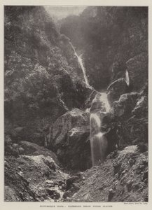 India pintoresca, cascada debajo del glaciar Pindri de English Photographer