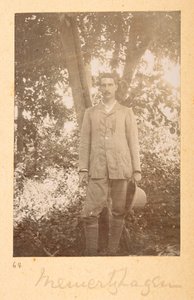 Retrato de Richard Meinertzhagen por Bailey, en fotografías indias de F.M. Bailey 1900-03 (foto sepia) de English Photographer