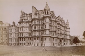 Postal con vista de Temple Gardens de English Photographer