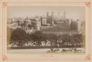Postal con imagen de la Torre de Londres de English Photographer