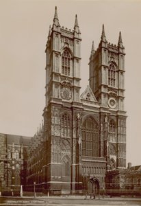 Postal con una imagen de la fachada oeste de la Abadía de Westminster de English Photographer