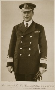 Contraalmirante Honorario Horace L.A. Hood, 1914-19 de English Photographer