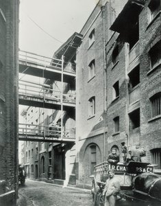 Shad Thames, Londres, 1890 de English Photographer