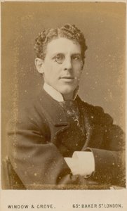 Sir Squire Bancroft de English Photographer