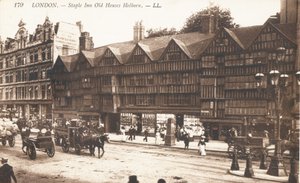 Casas Antiguas de Staple Inn en Holborn de English Photographer