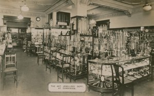 El Departamento de Joyería de Arte, Gorringes de English Photographer