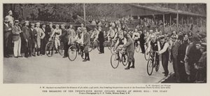 El récord de ciclismo de veinticuatro horas en Herne Hill, la salida de English Photographer