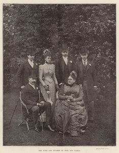 El Duque y la Duquesa de Teck y su familia