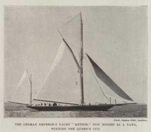 El yate del emperador alemán Meteor, ahora aparejado como yawl, ganando la Copa de la Reina de English Photographer