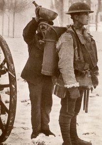 El hombre de la sopa caliente, 1918 de English Photographer