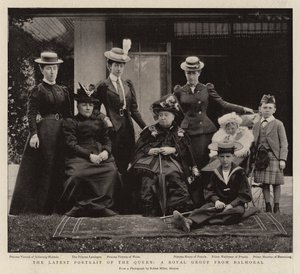 El último retrato de la Reina, un grupo real de Balmoral de English Photographer
