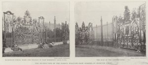 La re-erección de las famosas pantallas de hierro forjado en Hampton Court de English Photographer