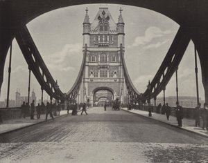 El Puente de la Torre (foto en blanco y negro) de English Photographer