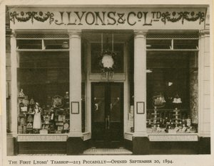 El primer salón de té de Lyons de English Photographer