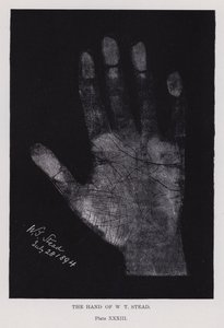 La mano de W T Stead de English Photographer