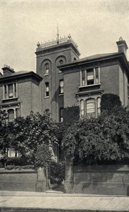 La casa de Theodore Watts-Dunton (1832-1914) en Putney Hill de English Photographer