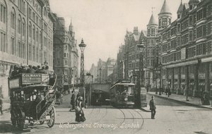 Tranvía subterráneo, Southampton Row, Londres de English Photographer