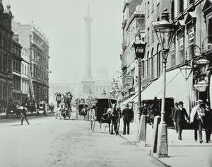 Whitehall, Westminster: Whitehall mirando hacia Trafalgar Square, 1895 de English Photographer