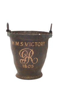 Un cubo de fuego del H.M.S. Victory, 1805 de English School