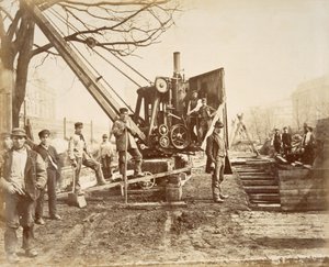 Una grúa de vapor en operación durante la construcción de la Línea Circular en Paddington, Londres, c.1890 de English School