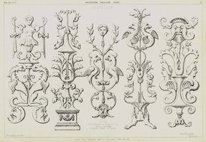 Pilastras arabescas de la tumba del Papa Julio II por Miguel Ángel en la Iglesia de San Pietro in Vincoli, Roma, Italia de English School