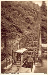 Ferrocarril del acantilado, Lynmouth (foto b/n) de English School