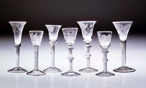 Colección de vasos grabados con tallos opacos y de torsión de aire