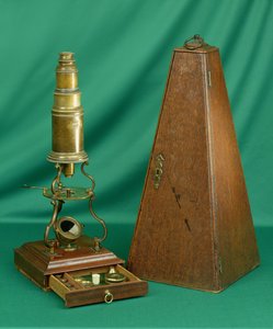 Microscopio tipo Culpeper, inglés, siglo XVIII