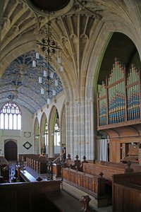 Representación de una vista de la iglesia de Axbridge - vista interior de English School