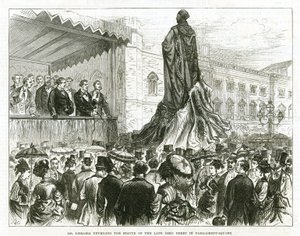 Disraeli develando la estatua del difunto Lord Derby en Parliament Square, Westminster de English School