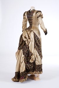 Vestido de noche de English School