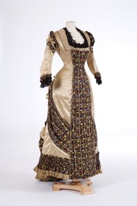 Vestido de noche de English School
