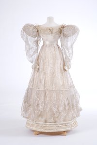 Vestido de noche, 1829 de English School