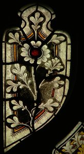 Ventana de tracería floral de English School
