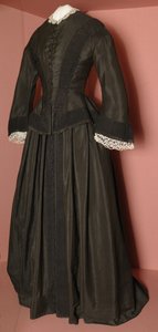 Cuerpo negro y falda a juego de Florence Nightingale, c.1870 de English School