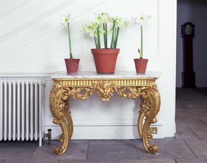 Mesa consola de Jorge I (madera dorada)