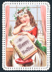 Niña sosteniendo libro de English School