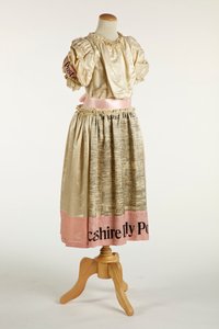 Vestido de fantasía para niña, 1897 de English School