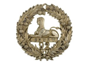 Insignia de Glengarry, c.1874-81 (metal blanco) de English School