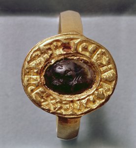 Anillo del Rey Ricardo (oro y piedra preciosa)