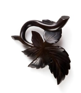 Broche en forma de hoja, c.1860s de English School
