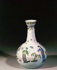 Botella de agua de Liverpool con decoración esmaltada de chinoiserie, c.1750