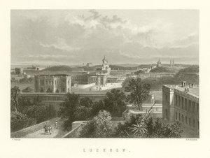 Lucknow de English School