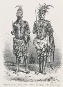 Magos de la Costa de Loango, grabado de una fotografía por el Dr. Falkenstein, de 