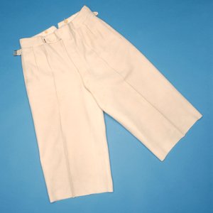 Par de pantalones cortos de fútbol blancos, 1930s de English School
