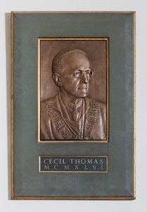 Placa con Cecil Thomas, Escultor y Medallista, 1946