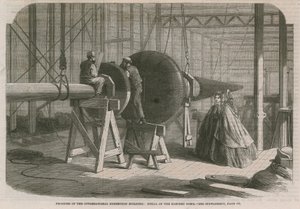 Progreso en el edificio de la Exposición Internacional; Remate de la cúpula oriental