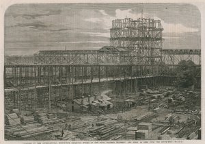 Progreso en el edificio de la Exposición Internacional; Obras de la nave, transepto oriental y cúpula de English School