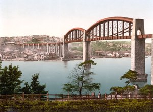 Puente Saltash, Plymouth de English School